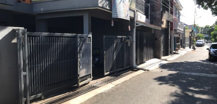 DIJUAL RUMAH DI KEBON BARU TEBET