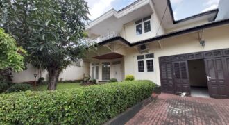 Rumah Klasik Area Kemang
