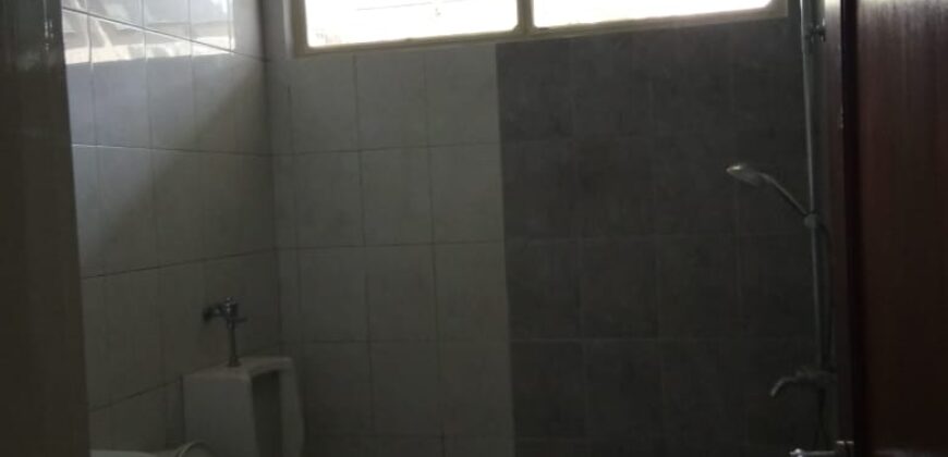 Rumah Lokasi Strategis di dalam Komplek Kemang Timur
