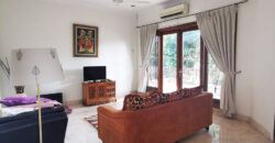 Rumah Taman Luas di Kenanga Ampera