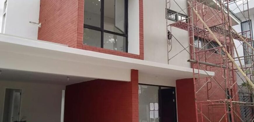 Vassa Lake Lippo Cikarang Rumah Furnished