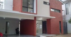 Vassa Lake Lippo Cikarang Rumah Furnished