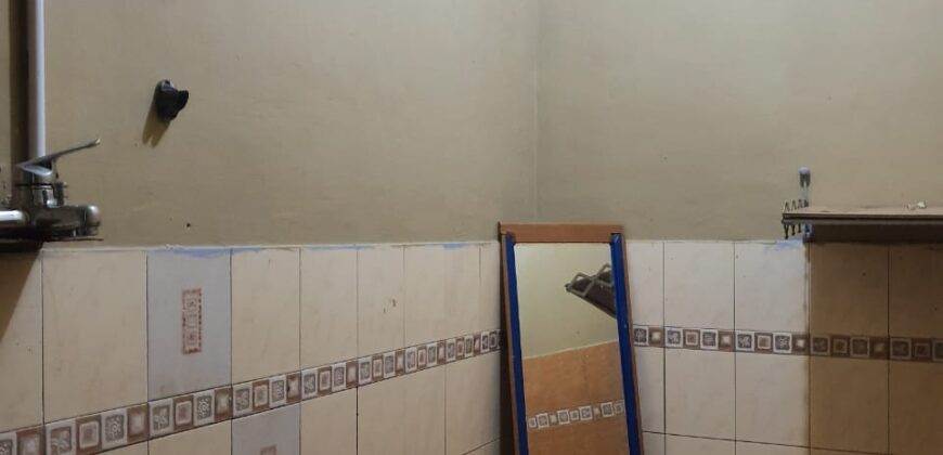 DIJUAL RUMAH UNIK DUA LANTAI DI VILLA MUTIARA GADING BEKASI
