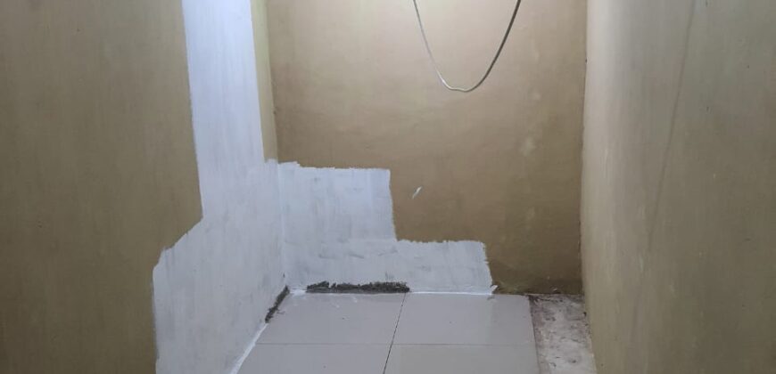 DIJUAL RUMAH UNIK DUA LANTAI DI VILLA MUTIARA GADING BEKASI