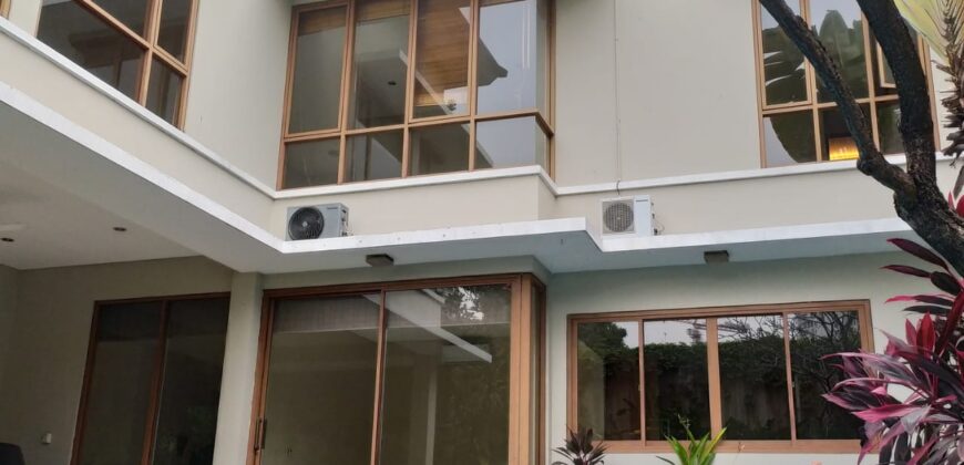 Modern House inside Secured Compound Pejaten Barat