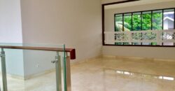 Rumah Modern di Kemang Selatan Posisi Hook