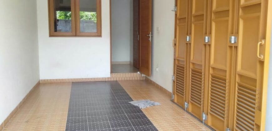 Rumah Modern Minimalis di kemang Timur