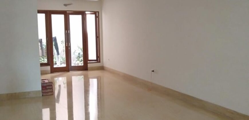 Rumah Modern Minimalis di kemang Timur