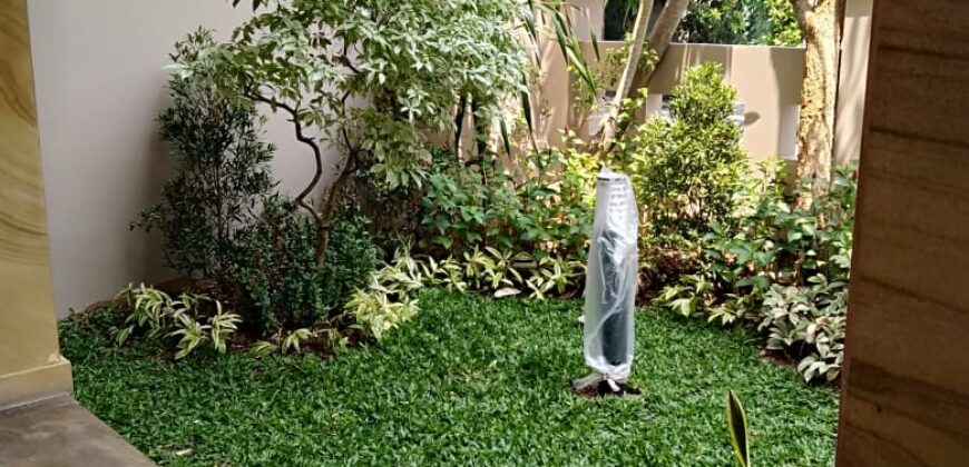 Rumah Modern Minimalis di kemang Timur