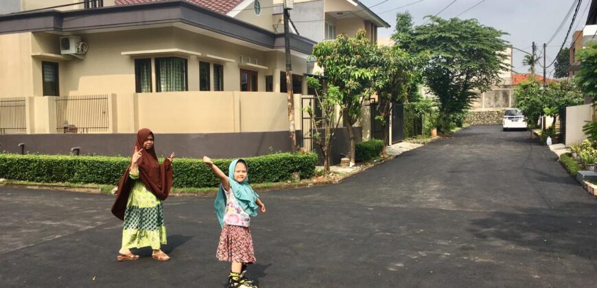 Exclusive Rumah Bintaro Jaya Sektor 9 Posisi Hook