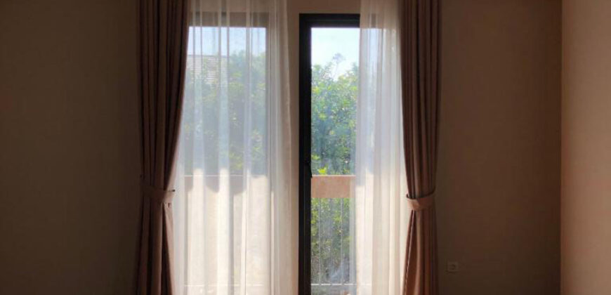 TOWNHOUSE ARCO KEMANG SEMI FURNISHED