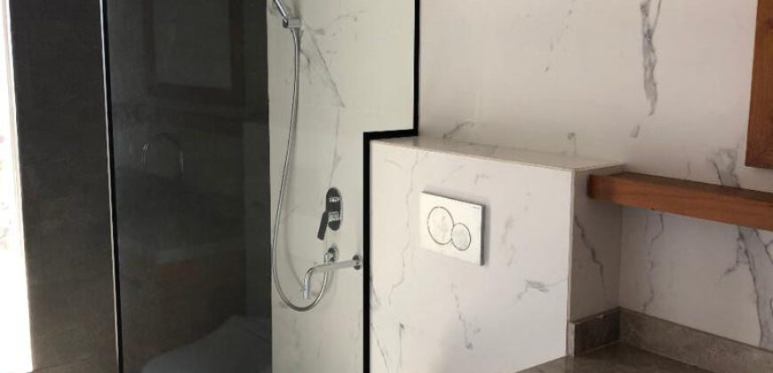 TOWNHOUSE ARCO KEMANG SEMI FURNISHED