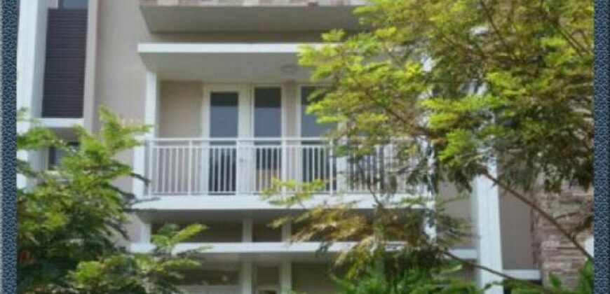 Townhouse Sherwood Garden  View Swimming Pool