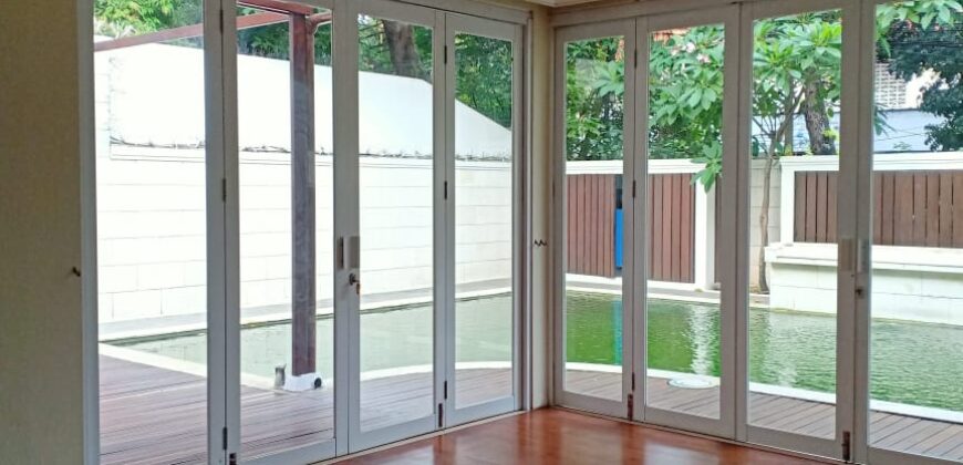 Rumah Disewakan di Kebayoran Baru Jakarta Selatan