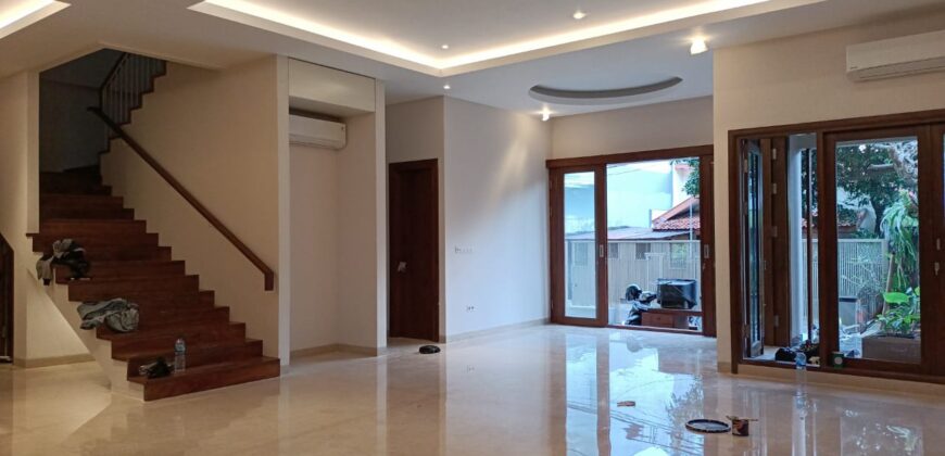 Rumah Disewakan di Kebayoran Baru Jakarta Selatan
