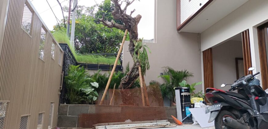 Rumah Disewakan di Kebayoran Baru Jakarta Selatan