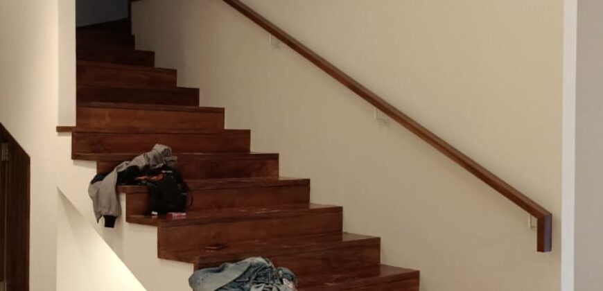 Rumah Disewakan di Kebayoran Baru Jakarta Selatan