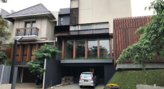 TOWNHOUSE ARCO KEMANG SEMI FURNISHED