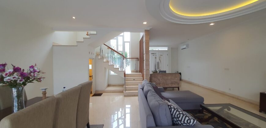 DIJUAL RUMAH MEWAH ASRI DI KEMANG LOKASI STRATEGIS TOWNHOUSE