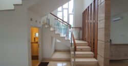 DIJUAL RUMAH MEWAH ASRI DI KEMANG LOKASI STRATEGIS TOWNHOUSE