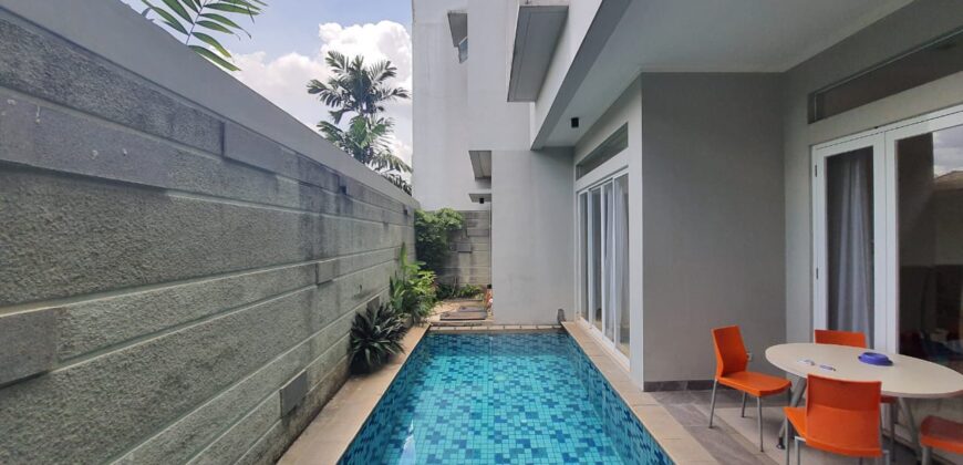 DIJUAL RUMAH MEWAH ASRI DI KEMANG LOKASI STRATEGIS TOWNHOUSE