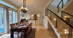 MODERN TROPICAL HOUSE RUMAH 2 ½ LANTAI DI AREA KEMANG