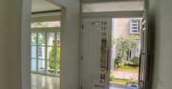 DIJUAL RUMAH ASRI MODERN DI KEMANG TIMUR DI EAST KEMANG RESIDENCE