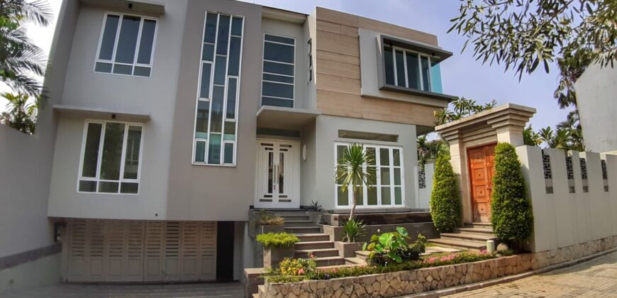 DIJUAL RUMAH ASRI MODERN DI KEMANG TIMUR DI EAST KEMANG RESIDENCE
