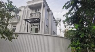 DIJUAL RUMAH BARU MEWAH DI KEBAYORAN BARU