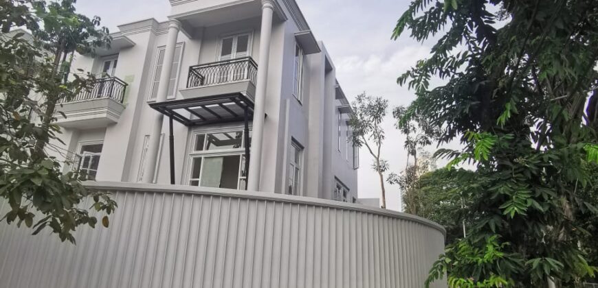 DIJUAL RUMAH BARU MEWAH DI KEBAYORAN BARU