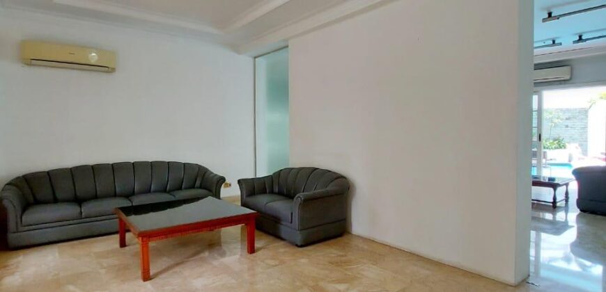 Disewakan Rumah di Kebayoran baru Jakarta Selatan