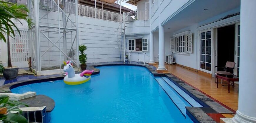 Disewakan Rumah di Kebayoran baru Jakarta Selatan