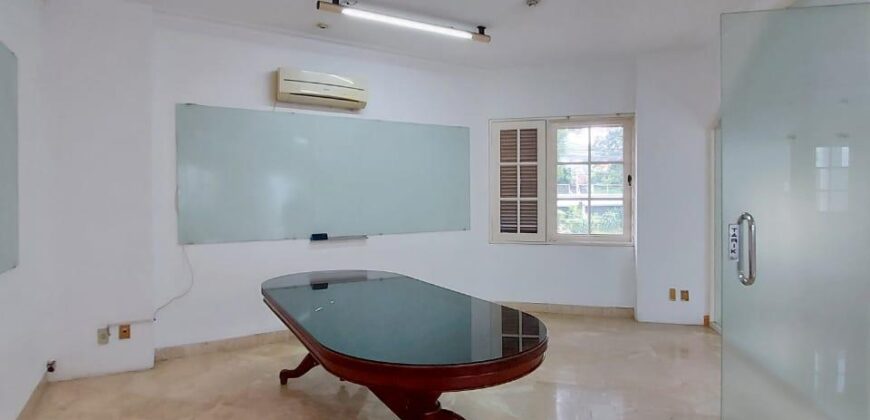 Disewakan Rumah di Kebayoran baru Jakarta Selatan