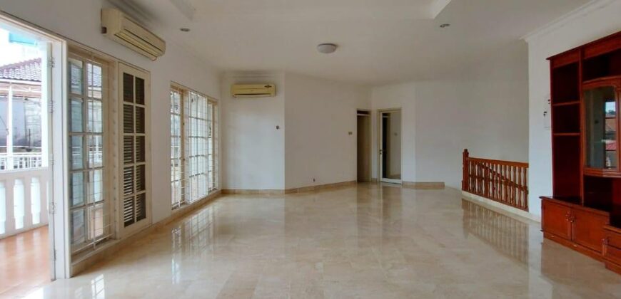 Disewakan Rumah di Kebayoran baru Jakarta Selatan