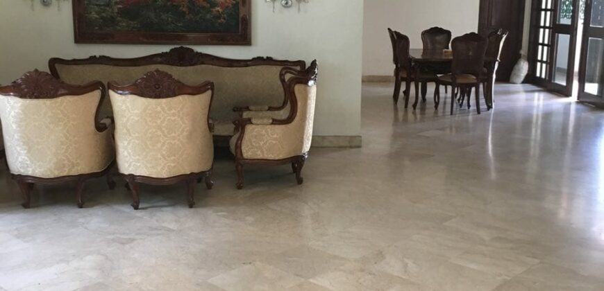 DIJUAL RUMAH ASRI DI KEBAYORAN BARU JAKARTA SELATAN