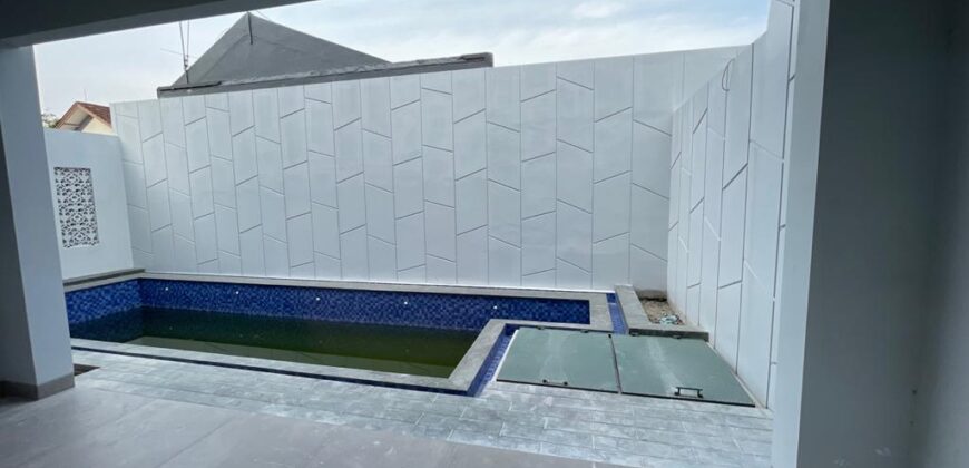 DIJUAL RUMAH MODERN ASRI DI KEBAYORAN BARU LOKASI STRATEGIS