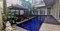 DISEWAKAN RUMAH TOWNHOUSE DI CILANDAK JAKARTA SELATAN