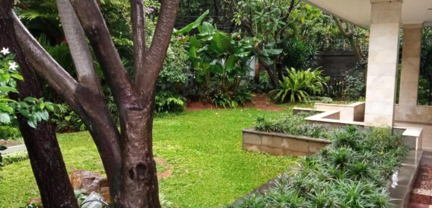 HOUSE CLASSIC STYLE IN KEBAYORAN BARU