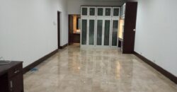 HOUSE CLASSIC STYLE IN KEBAYORAN BARU