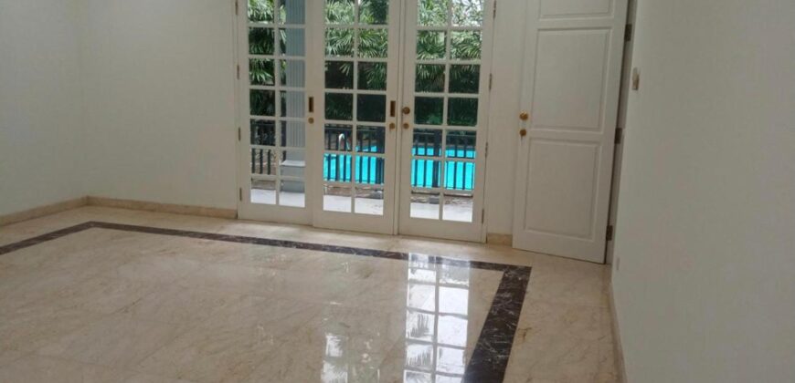 HIGH QUALITY AND SUPER PRESTIGE AREA KEBAYORAN BARU HOUSE