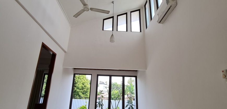 MODERN HOUSE WITH QUIET AND GOOD NEIGHBOURHOOD CILANDAK