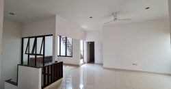 MODERN HOUSE WITH QUIET AND GOOD NEIGHBOURHOOD CILANDAK