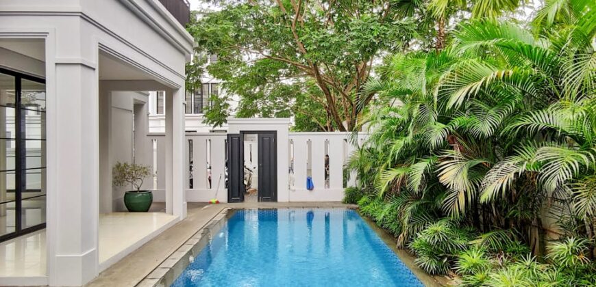DIJUAL RUMAH TOWNHOUSE DI KEMANG TIMUR JAKARTA SELATAN