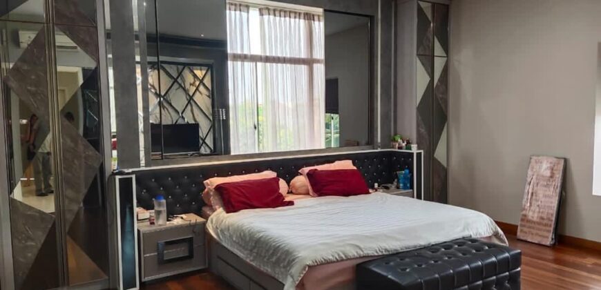 Dijual Rumah Di Hoek Emerald Cove Gading Serpong Tangerang