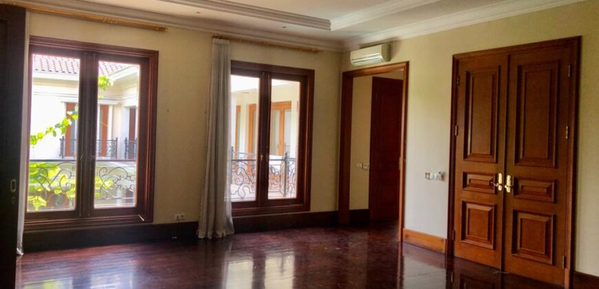 Dijual Rumah di Kebayoran Baru Dekat SCBD