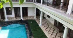 Dijual Rumah di Kebayoran Baru Dekat SCBD