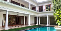 Dijual Rumah di Kebayoran Baru Dekat SCBD