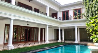 Dijual Rumah di Kebayoran Baru Dekat SCBD