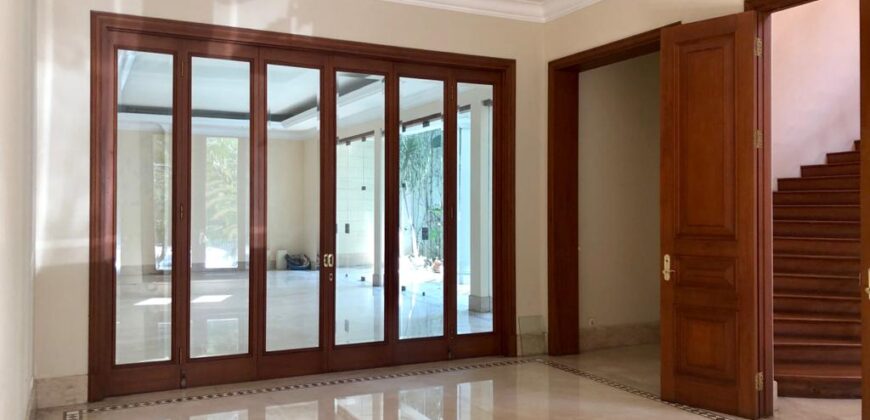 Dijual Rumah di Kebayoran Baru Dekat SCBD