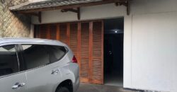 Dijual Rumah di Kebayoran Baru Lokasi Strategis Jalan 2 Mobil